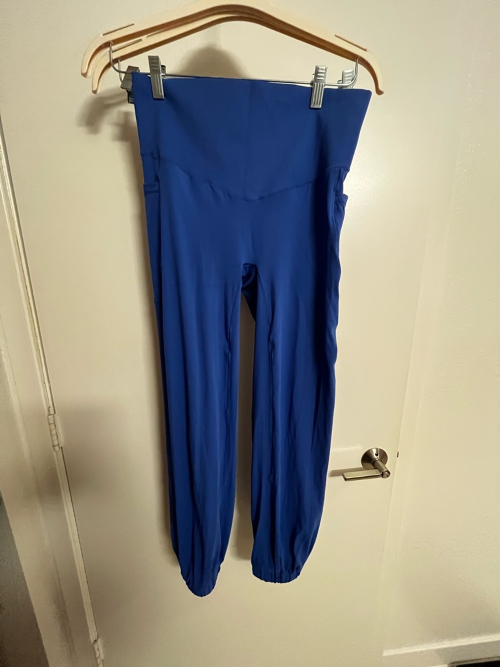 HALARA SoftlyZero High Waisted Tummy Control Joggers with Pockets